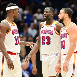 库明加：与球队谈判的过程中，库里、追梦、 巴特勒都开导了我