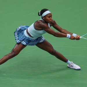 武网女单：高芙2-0送蛋淘汰西格蒙德，连续两年闯入四强