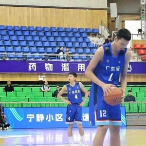 手机版游戏-朱芳雨早已注意他3年，15岁身高2米07，11投全中，真是个好苗子