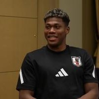 长得太像铃木彩艳：球迷总把我认成八村塁，但他比我高出10cm